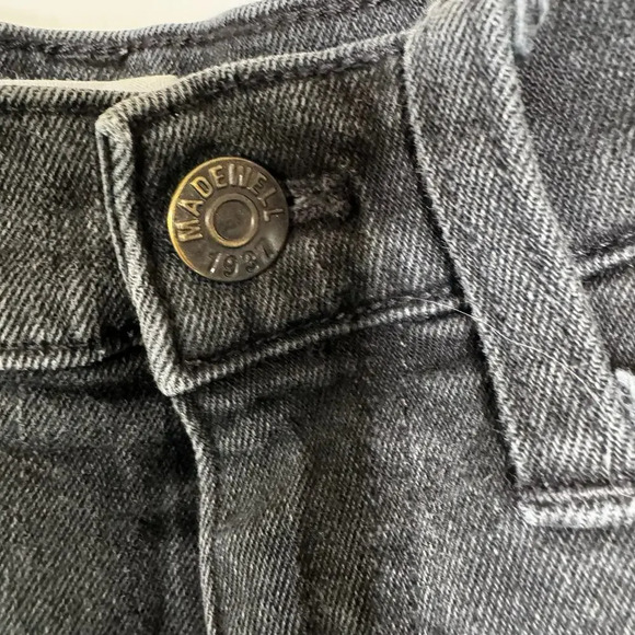 Madewell High-Rise Denim Boyshorts in Faded Black - Picture 4 of 9